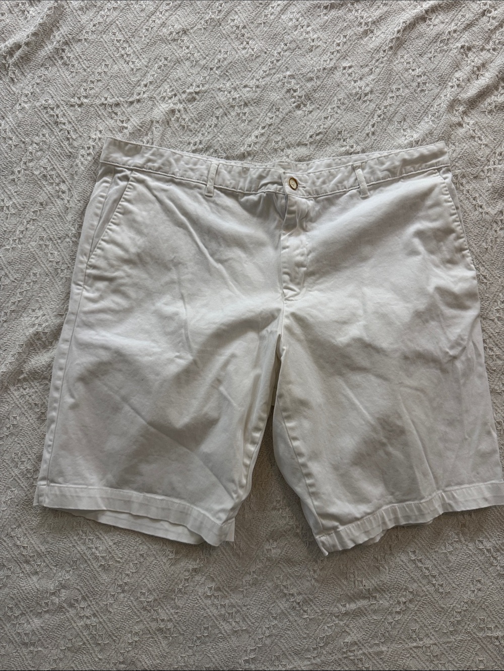 Robert Graham White Flat-Front Cotton Shorts